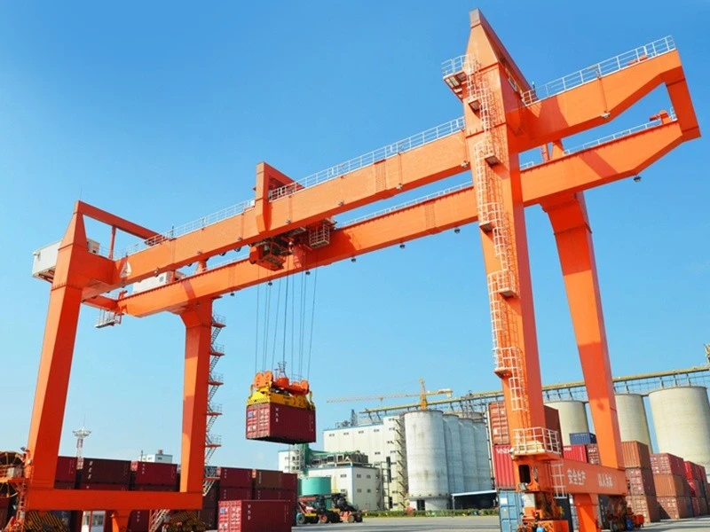 Travelling gantry crane (2)